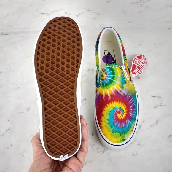 **LAST1**NEW Vans Tie Dye Slip On Skate Shoe - Picture 3 of 4